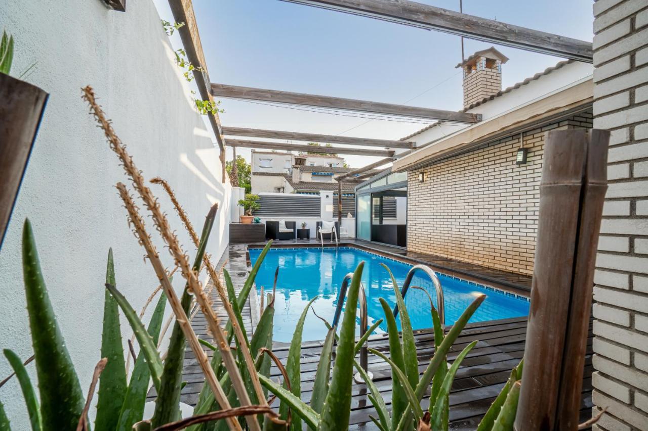 "Charm & Cozy 4Br - 3Ba With Pool & Barbecue" Villa Cambrils Exterior photo